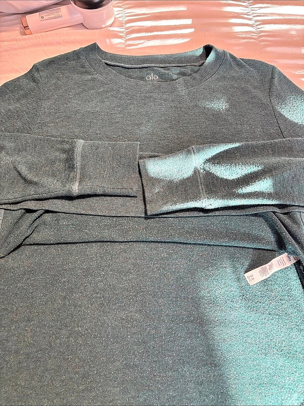 alo Long Sleeve Top in Green Like New